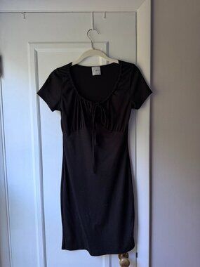 Livi By Olivia Rae Black Ribbed Milkmaid Mini Dress Short Sleeve Tie
